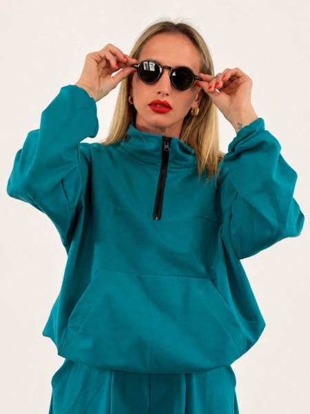Brýle "HOLLY" zelené na modelce, hlavní fotografie.