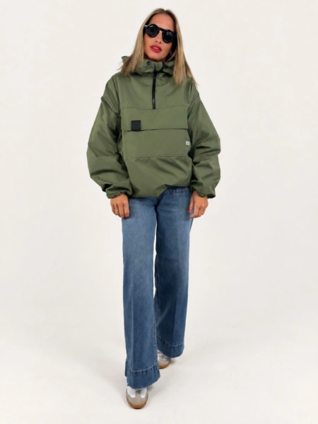 Dámská bunda "SKIPPY LIGHT" khaki na modelce, hlavní fotografie.