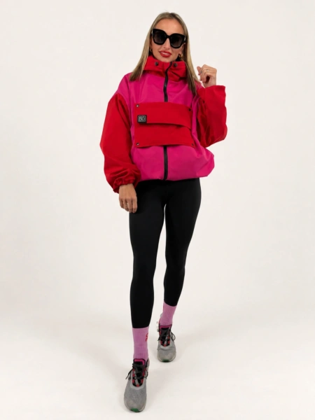 Dámská bunda "SKIPPY WARM COLOR ZIPP" magentovo-červená na modelce, hlavní fotografie.